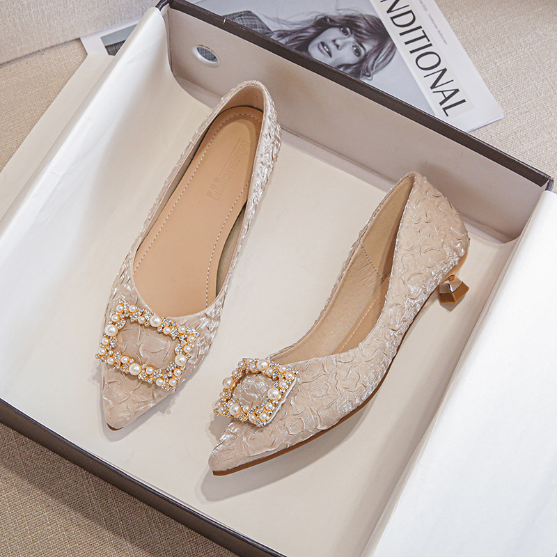 Ivory Textured Satin Pointed T - Dress Shoe Pointed ulasan dan harga